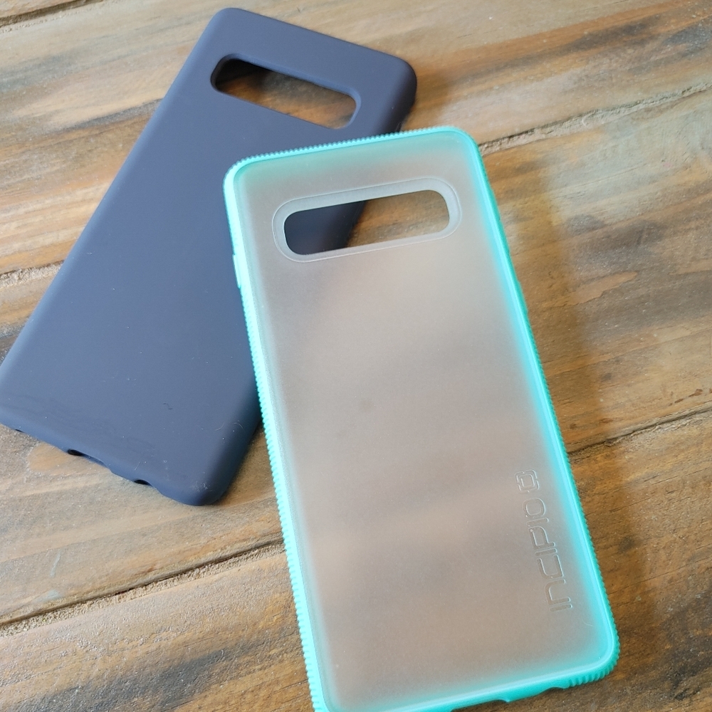 LOT of (2) Samsung Galaxy S10 cases
